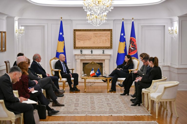Osmani, francezëve: Serbia me tendenca destabilizuese në Kosovë – s’po i zbaton marrëveshjet