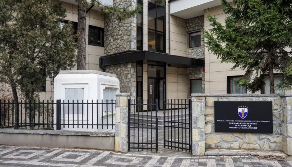 Ambasada e Britanisë: Gjykata Kushtetuese ka procedura të përcaktuara mirë, vendimet e saj duhet të respektohen dhe zbatohen