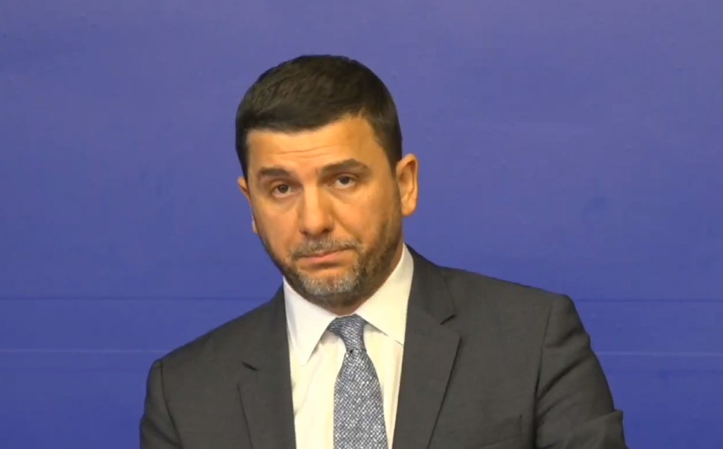Krasniqi: Uroj që Kushtetuesja ta hedhë poshtë sa më parë insistimin antikushtetues për votim të fshehtë