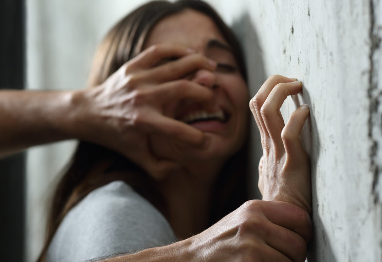 Një femër kosovare sulmohet seksualisht nga dy meshkuj
