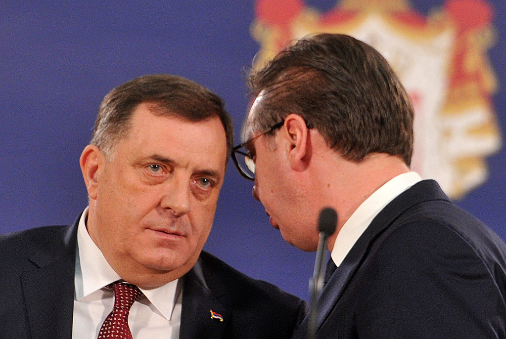 Vuçiq dhe Dodik ‘kërcënojnë’ me një aleancë ushtarake me Hungarinë