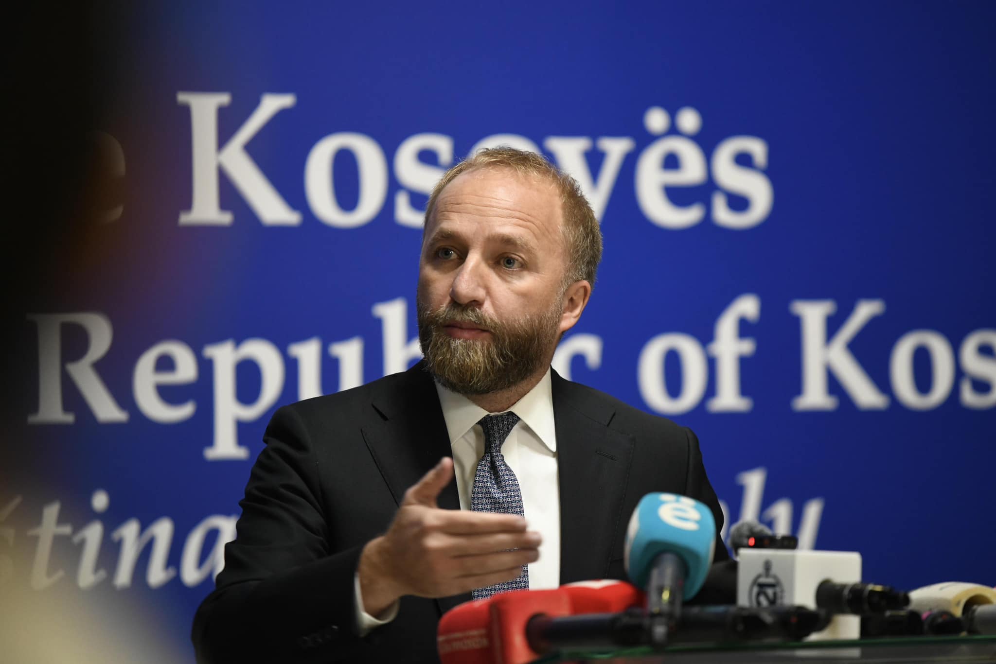 Tahiri: ZRrE-ja vepron nën ndikimin e Kurtit, ai sillet si shef i saj