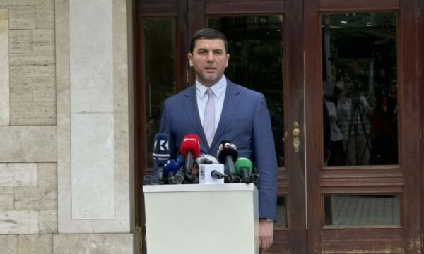 Takimi te Osmani përfundon pa ndonjë risi, Krasniqi: S’ka tym të bardhë