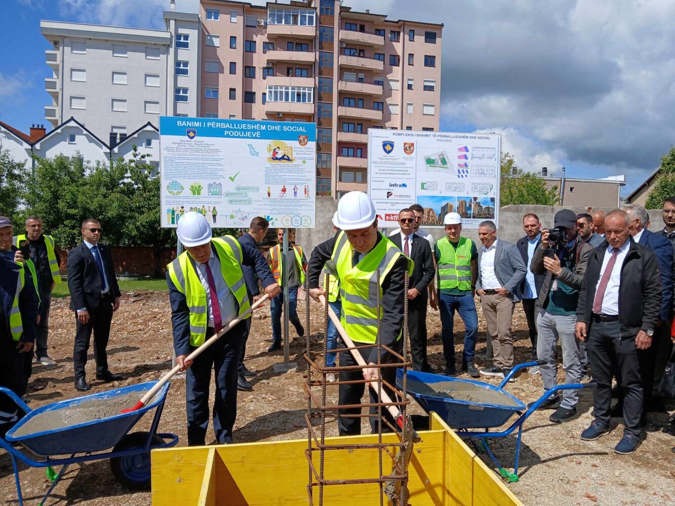 Kurti ‘kritikon’ komunat për mungesën e kërkesave për banim social: Vetëm 13 nga 38 kanë aplikuar