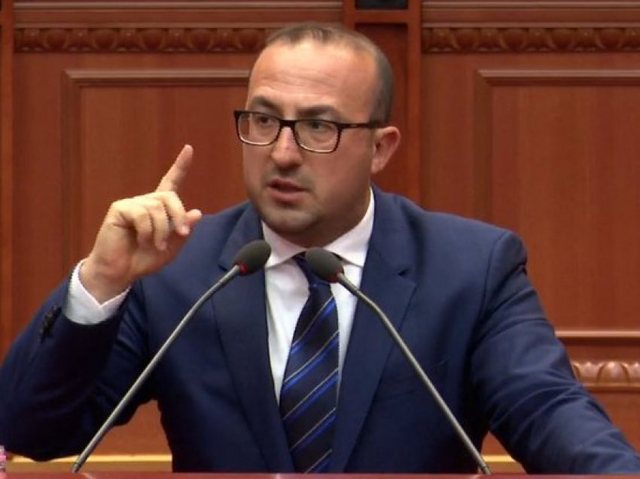 Korreshi: Persona të armatosur shihen në Lushnjë për të intimiduar votuesit