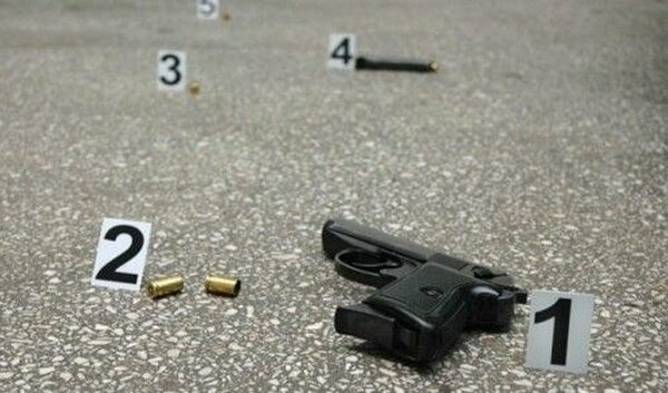 Gjuajtje me armë zjarri në një dasmë në Ferizaj, sekuestrohen armë dhe 50 gëzhoja