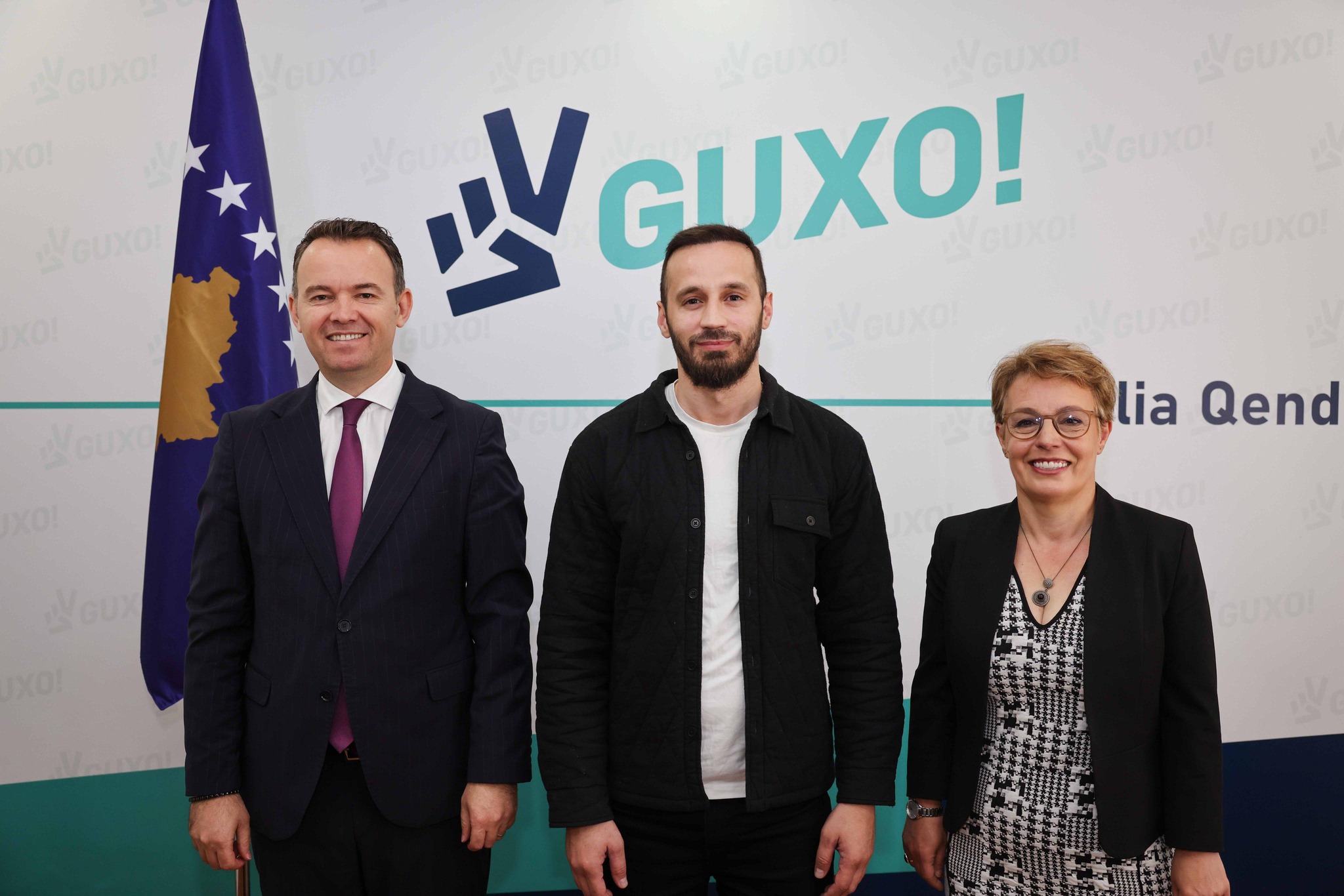 Nipi i Gani Gecit i bashkohet partisë së Donika Gërvallës