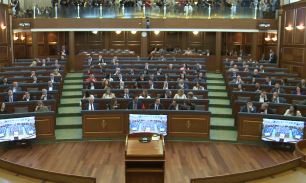 Seanca konstituive vazhdon më 3 maj në ora 10:00