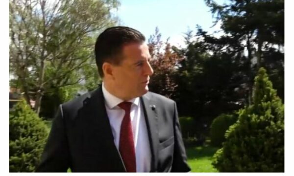 Bahtiri: Shpresoj se Albulena Haxhiu të bëhet kryetare, mendoj se PDK do të reflektojë