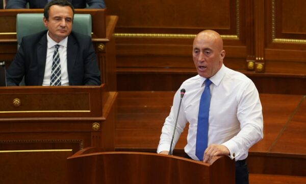 Haradinaj: Kurti s’guxon me u kthy në Qeveri pas certifikimit si deputet, po bën krim dhe do të japë përgjegjësi