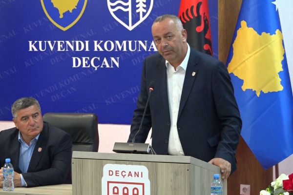 “Deçani gjithmonë ka qenë vatër e qëndresës, burrërisë dhe sakrificës”