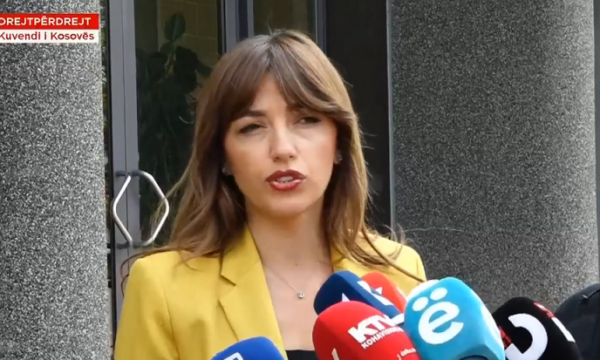 “Limaj po e do pozicionin tuaj”, kështu përgjigjet Albulena Haxhiu
