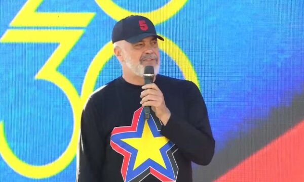 Edi Rama aktualisht merr 83 deputetë, nëntë më shumë se në vitin 2021