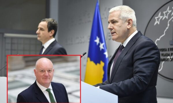 Ambasadori britanik në OSBE: Urgjente që Kosova të ketë qeveri të re, jemi të shqetësuar për veprimet e pakoordinuara në Veri
