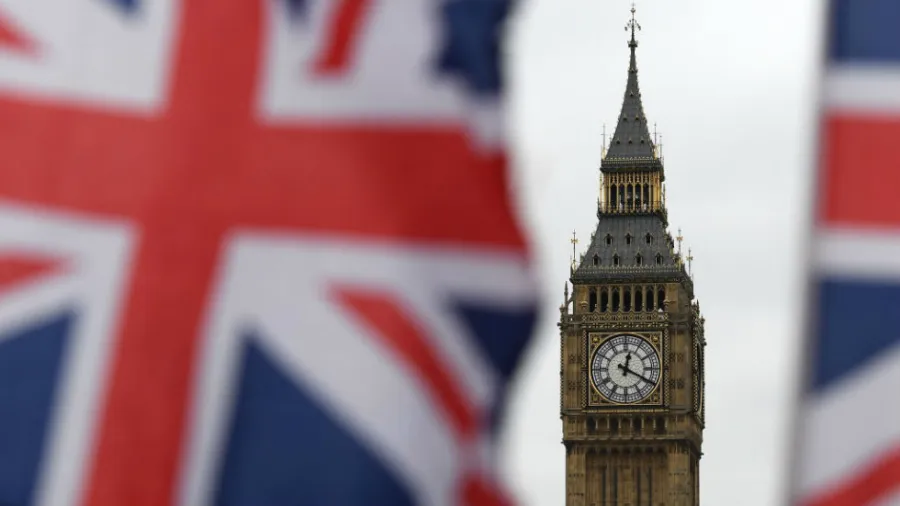 Deputetët britanikë kërkojnë sanksionimin e Vuçiqit, përmendin edhe destabilizimin në Kosovë