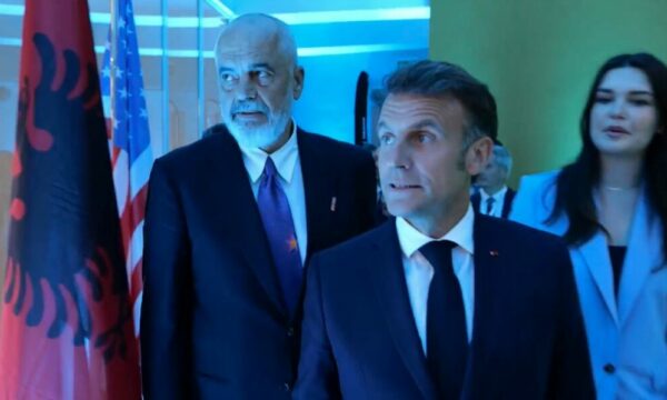 Rama e Macron te Piramida, do të nënshkruhet marrëveshja Shqipëri-Francë