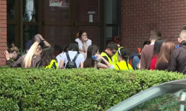 Vazhdojnë protestat studentore në Serbi, bllokohen institucionet kyçe në disa qytete