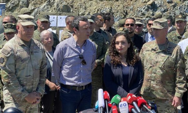 Kurti e Osmani bashkë në “Defender 2025”: Këtë armatim që po e shihni këtu është blerë tri vitet e fundit