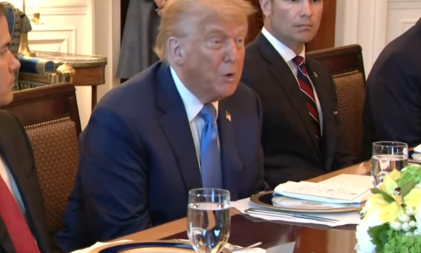 Trump përmend sërish Kosovën dhe Serbinë në kontekst të ndaljes së luftërave në botë: Ndodhi tre javë më parë, apo jo Marko?