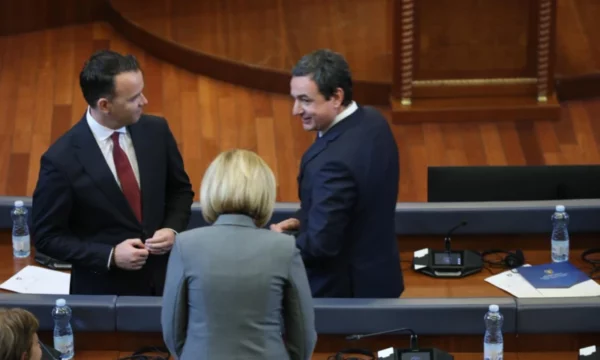 Bllokada në Kuvend, Ambasada e Amerikës rikujton se afatit 30 ditor të Kushtetueses po i vjen fundi