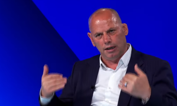 “PDK 4-5 kryetarë”, Ramiz Lladrovci i përgjigjet Kurtit: E ka llugë në shpi, Dejona Mihalin e ka shef, sa herë më përmend mu i hup 1 mijë vota