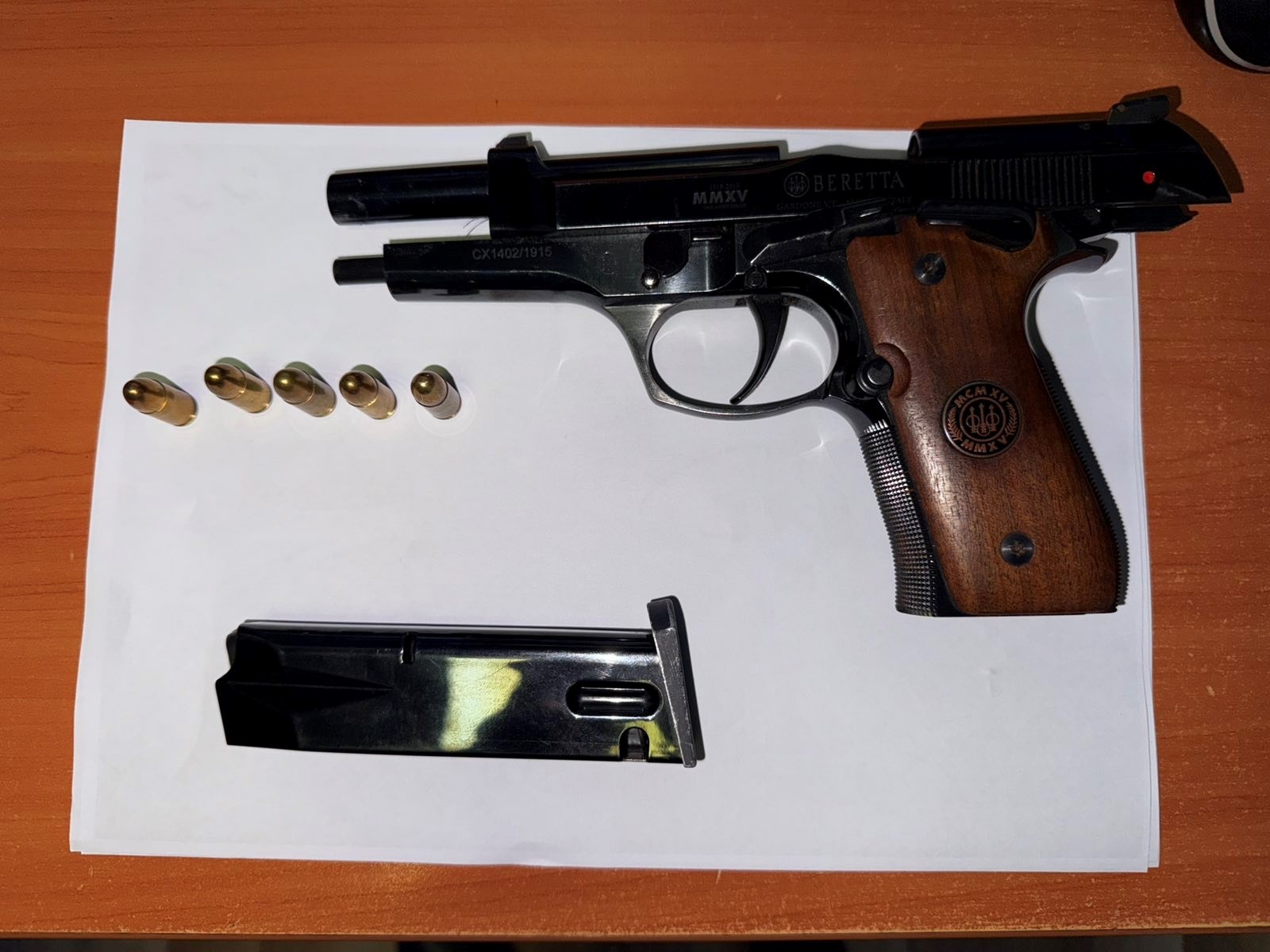 Policia konfiskon një armë zjarri në Vushtrri