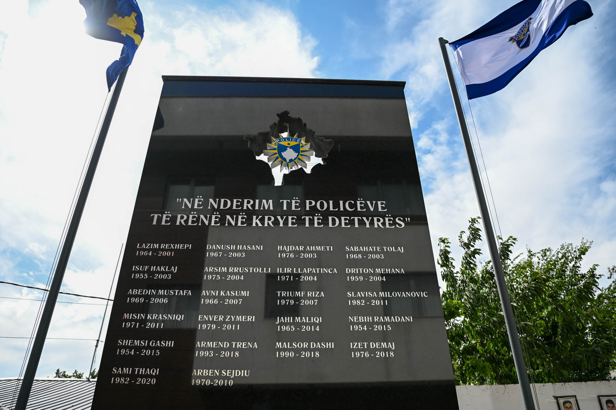Dita memoriale e policëve të rënë në detyrë, Osmani: Në çdo pëllëmbë të Kosovës, Policia jonë është fortifikata e sigurisë