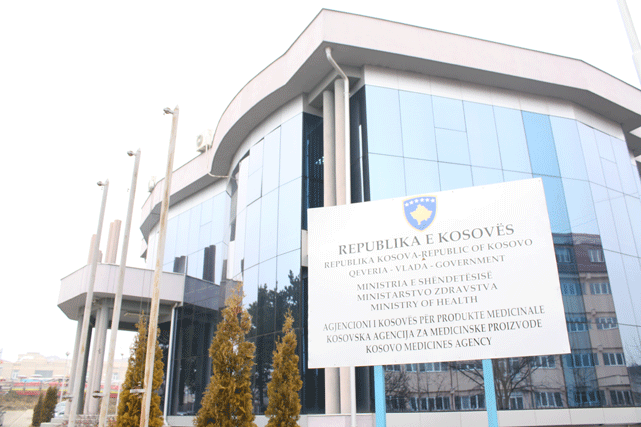 Institucionet shëndetësore me ushtrues detyre, disa e kanë tejkaluar afatin ligjor