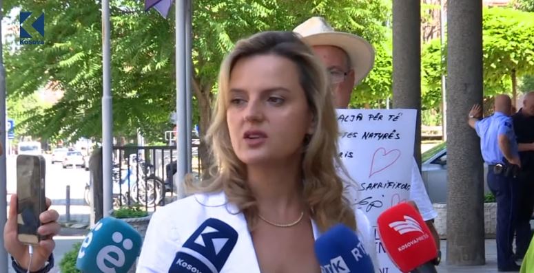 Krasniqi: Limaj do të takohet me Kurtin, qëllimi është krijimi i institucioneve