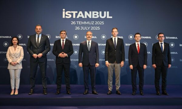Kryediplomatët e Ballkanit Perëndimor mblidhen në Stamboll, mungon Donika Gërvalla