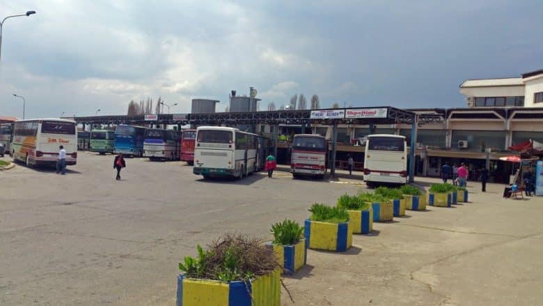 Çmimet ‘fluturojnë’ në Stacionin e Autobusëve në Prishtinë, bojkot dhe revoltë nga Shoqata e Transportit