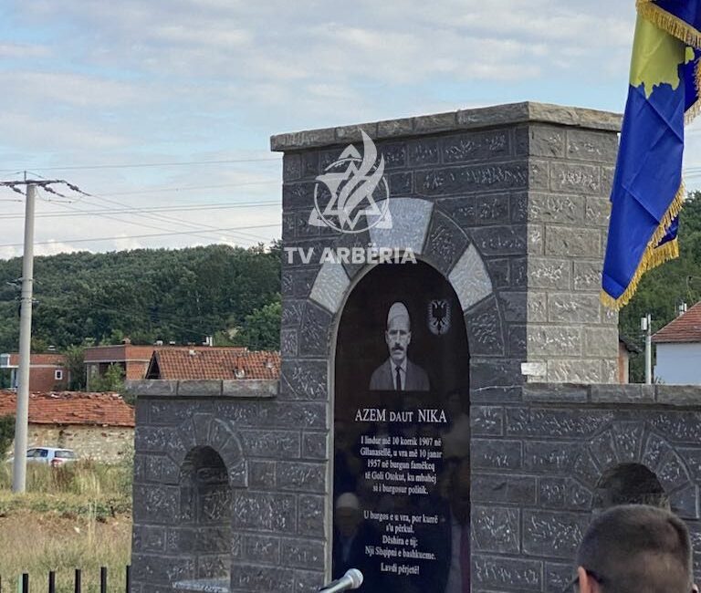 Në Gllanasellë të Drenasit zbulohet pllakë përkujtimore në nder të Azem Nikës