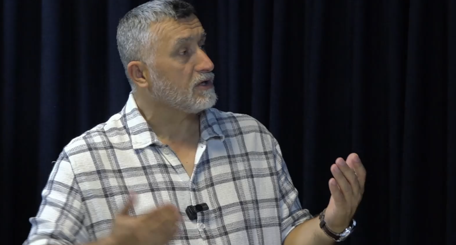 Elezi: Shqetësuese, si është e mundur që ShBA të mos ndajë informacione me Kosovën dhe e vetme të veprojë për ta mbrojtur Kosovën