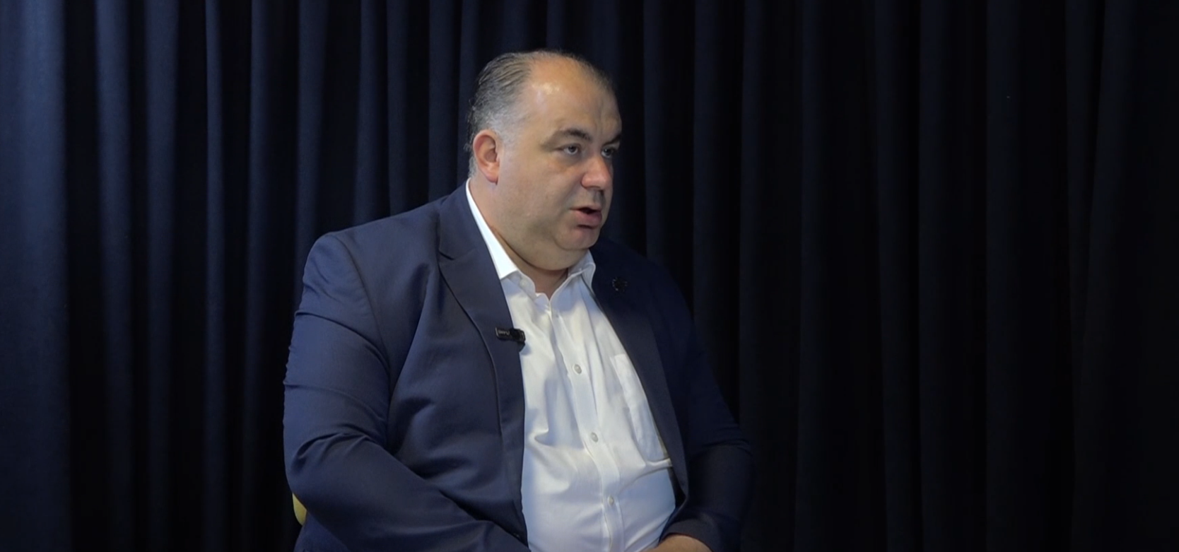 Krasniqi: Bashkësia Islame s’po pajtohet që shteti t’i kontrollojë financat e bashkësive fetare