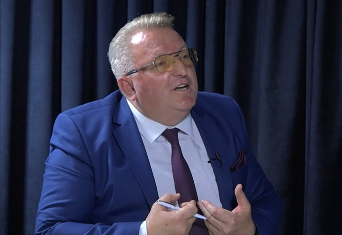 Berisha: BE-ja nuk po e shpërblen Kosovën, por po i jep një shans të fundit për korrigjim kursi