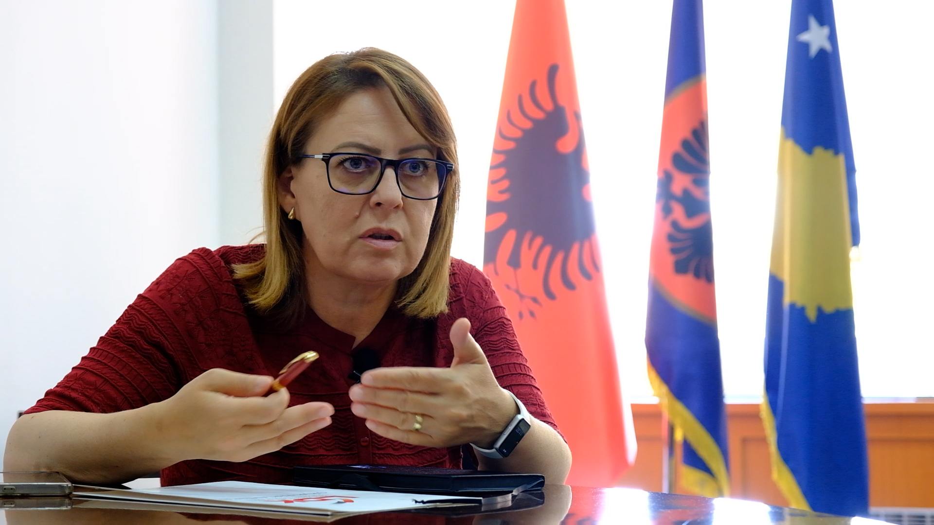 Vendimi i Gjykatës për ‘tregun e lirë’, Bajrami: Politika e Kurtit punon vetëm për vëllain e Dalipit, NOA-n e Vuk Hamoviçin