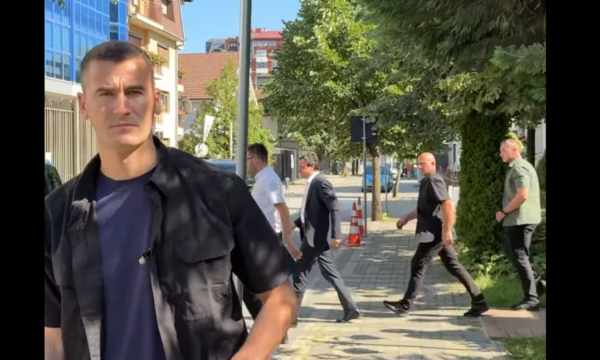 Përfundon takimi mes Kurtit dhe Limajt