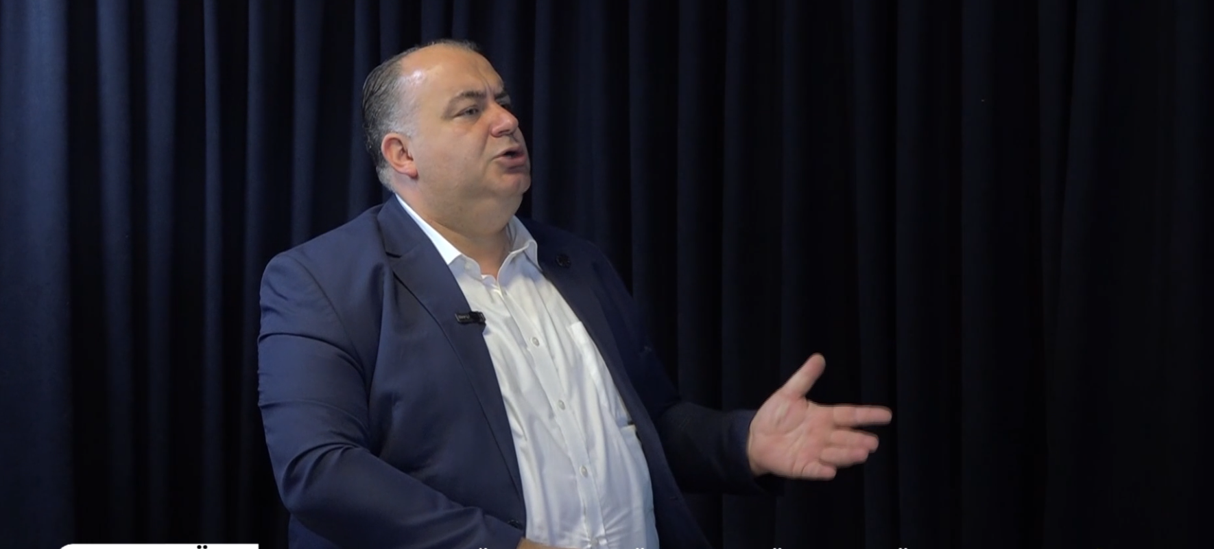 Pastori Krasniqi kategorikisht kundër futjes së lëndëve fetare në shkollat publike