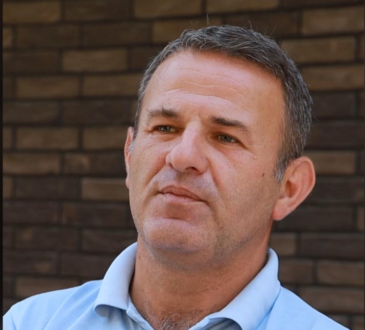 Kush po përfiton dhe humb më shumë nga bllokada politike në Serbi dhe në Kosovë?