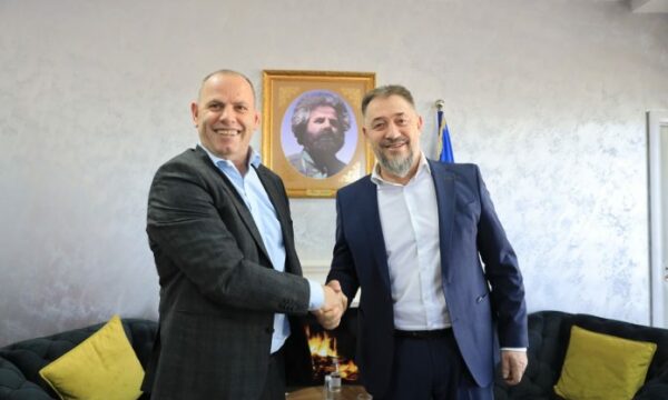 Lladrovci: Thaçi më telefonoi dy herë nga Haga, më tha “kam qef me iu pa bashkë me Sami Lushtakun”
