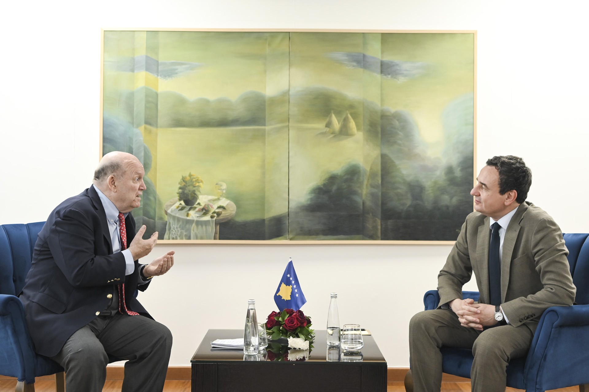 Kurti pret në takim Hyland, flasin për raportet Kosovë-ShBA