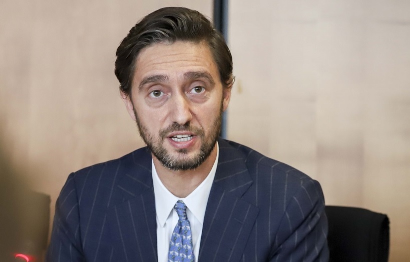 Uran Ismaili ia nis mbrapsht fushatës, një nga qindra reagime të qytetarëve prishtinas