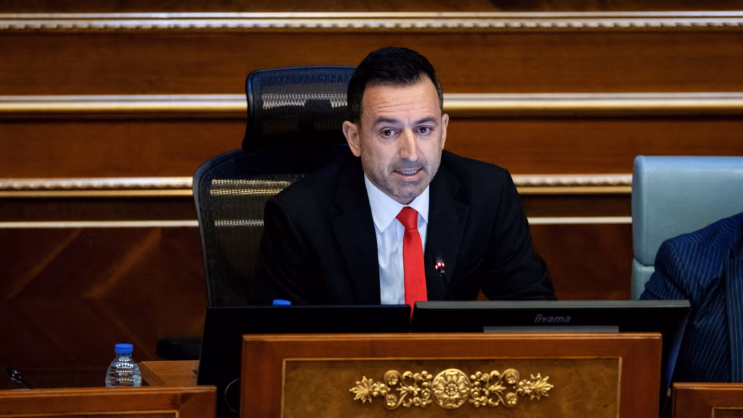 Ambasada italiane pret formim të shpejtë të Qeverisë, pasi kryeparlamentari u zgjodh