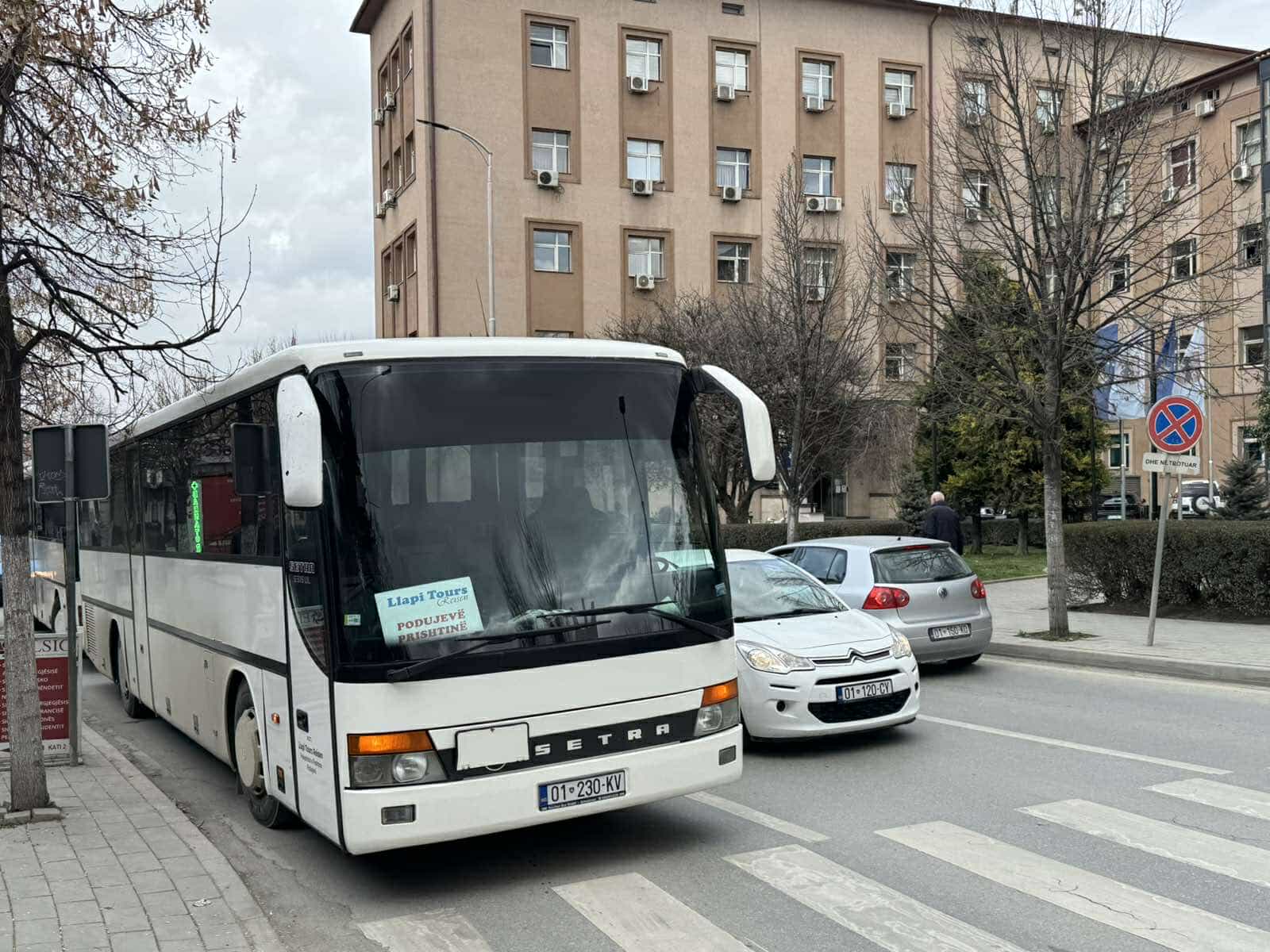 Nga e hëna kthimi i autobusëve nga Prishtinë për në Podujevë do të bëhet nga Xhamia e Llapit