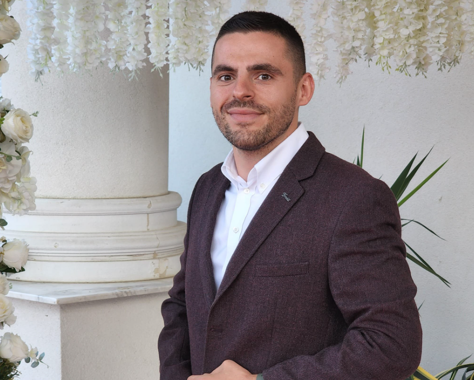 Ekskluzive: Sportistit nga Prishtina i konfiskohet patent-shoferi në Rumani me arsyetimin se s’e njohin Kosovën, nuk i kthehet as pasi paguan Pagesën Ndërkombëtare të Shoferit