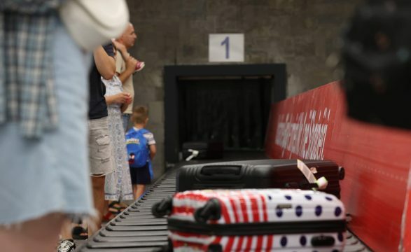Dogana shqiptare njofton se çka lejohet të bartni kur kaloni kufirin