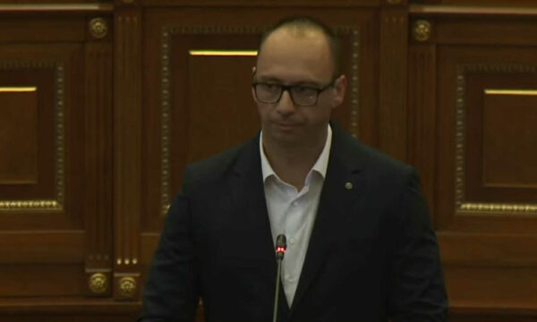 Lista Serbe e propozon sërish Slavko Simiqin për nënkryetar, sërish dështon