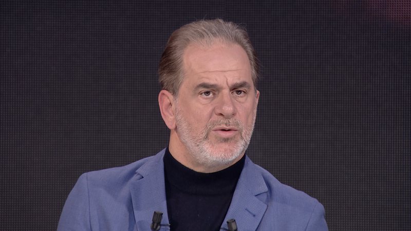 Artur Zheji po festonte ditëlindjen e djalit, kur u ndje keq në restorant, para se të vdiste