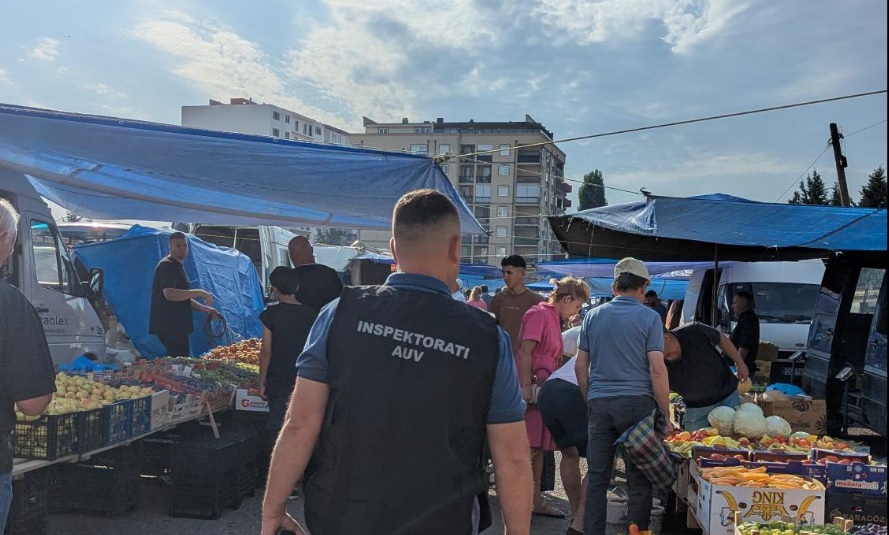 AUV-i ndalon shitjen e shpezëve dhe produkteve të bylmetit në tregun e Ferizajt