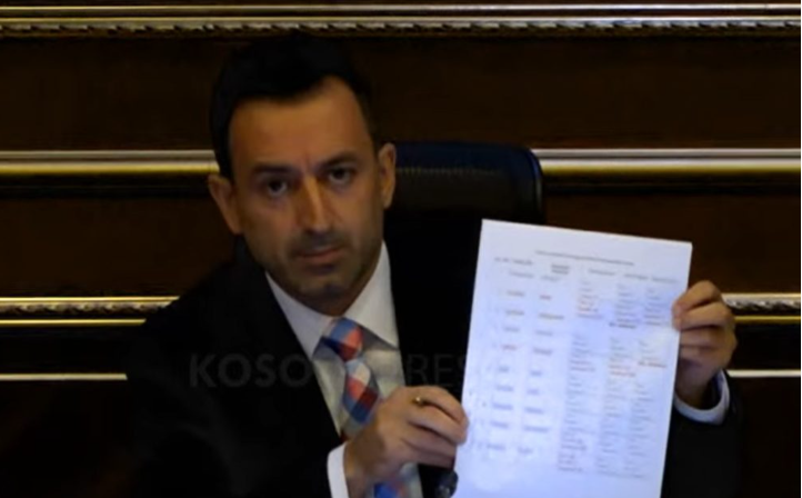 “Branisllavi tash qitu djeget”: Basha e harron mikrofonin ndezur, Srpska nuk heq dorë nga Simiqi